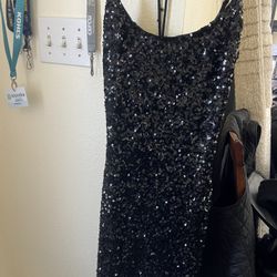 New Size L Guess Dress 