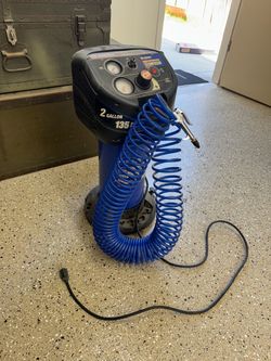 Campbell Hausfeld 2 Gallon 135 PSI Air Compressor