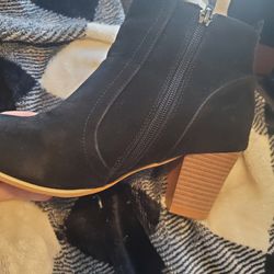 Black Velvet Ankle Heel Boots Size 37 ( 6) But Fit Like Size 7black 