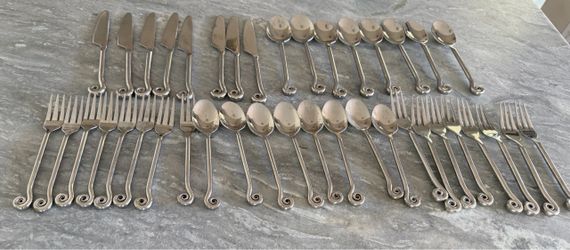 Pottery Barn 40 piece Fiddlehead Stainless Steel setting for 8