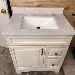 bathroom vanity 