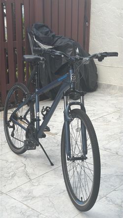 Schwinn 28’ Hybrid Exellente Condition