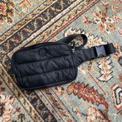 Lululemon Puffer Belt Bag