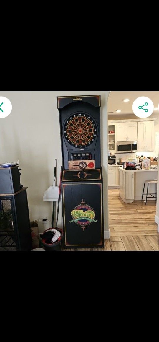 Electronic dart board