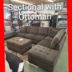 ✨ Clearance Sectional with Ottoman