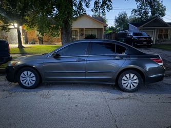 2011 Honda Accord · LX Sedan 4D