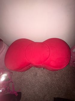 Hello Kitty Bow Storage Bench