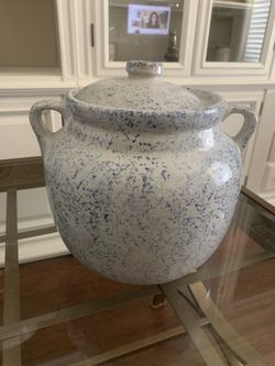 Stoneware Cookie Jar/canisters