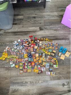 Mini brands
