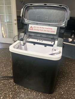 Ice maker