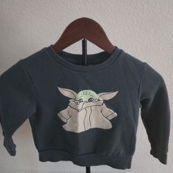 Star Wars Baby Yoda Green Sweatshirt. 4T