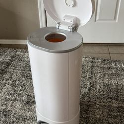 Diaper pail For Babies 