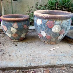 2 Beautiful Matching Pots For Plants 