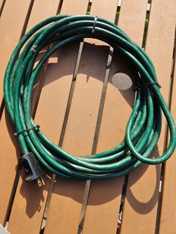 25 foot Heavy Duty outdoor Extension Cord