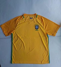 Brazil Adult Soccer Jersey Size Medium Or Large-Uniformes De Futbol