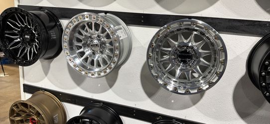 17s KMC wheels tires new 6lug trucks new