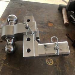 Trailer hitch good condition