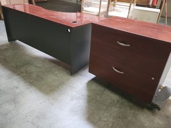 Desk & 2 Drawer Filing Cabinet