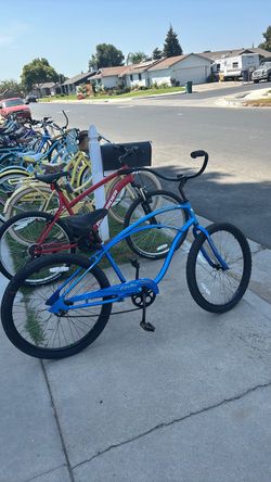 Bike for sale send me a message for the prices. Bike is not a dollar.