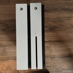 Xbox 1 S Digital And Regular 