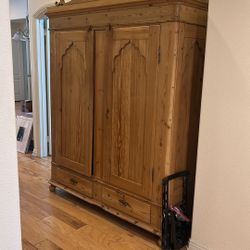 Hutch FREE To A Good Home 