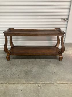 Vintage Queen Anne Style Cherry Wood Two-Tier Console / Sofa Table - Elegant Cabriole Legs
