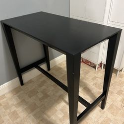 Crate & Barrel Kitchen Bar Table High With 4 Delta Aluminum Bar Chairs & Glass Top