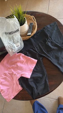 Gymshark Women's Shorts and Leggings Set
