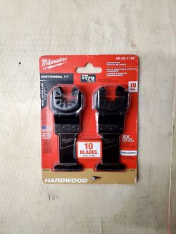 Milwaukee  1-3/8 in. High Carbon Steel Universal Fit Japanese Teeth Hardwood Cutting Multi-Tool Oscillating Blade -10-Pack- (49-25-1130)