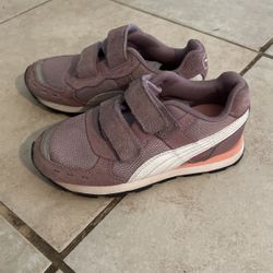 Little Girls Purple Pumas