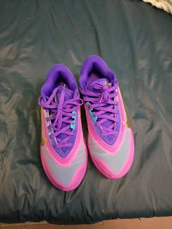 Nike shoes