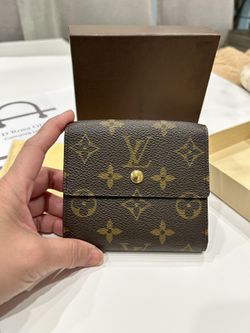 Louis Vuitton Compact wallet