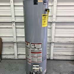 Never Used Kenmore 40 Gallon Water Heater for Sale in Los Angeles, CA -  OfferUp