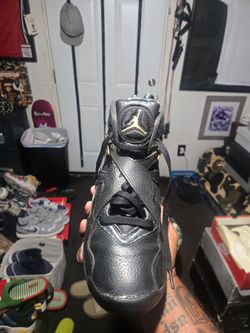 Nike Air Jordan 8 Retro
Confetti Men's Size 9.5 Or Women's Size 11 Excellent Condition 