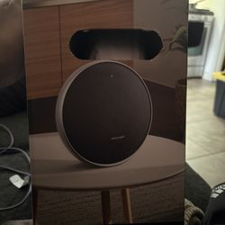 Still In Box Onyx  Studio 9 Bluetooth Speaker