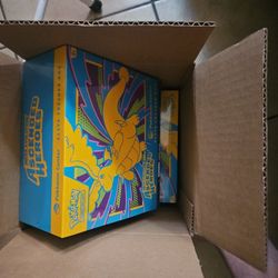 Ascended hero's Pokémon center ETb. 300 OBO