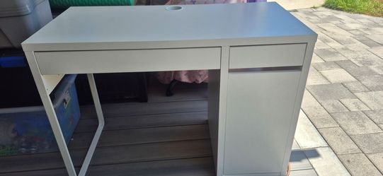 White Computer Desk