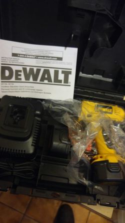 NEW DeWalt 9.6 volt drill