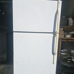Refrigerator En Buenas Condisiones 