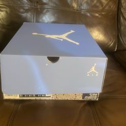 Air Jordan 6 UNC