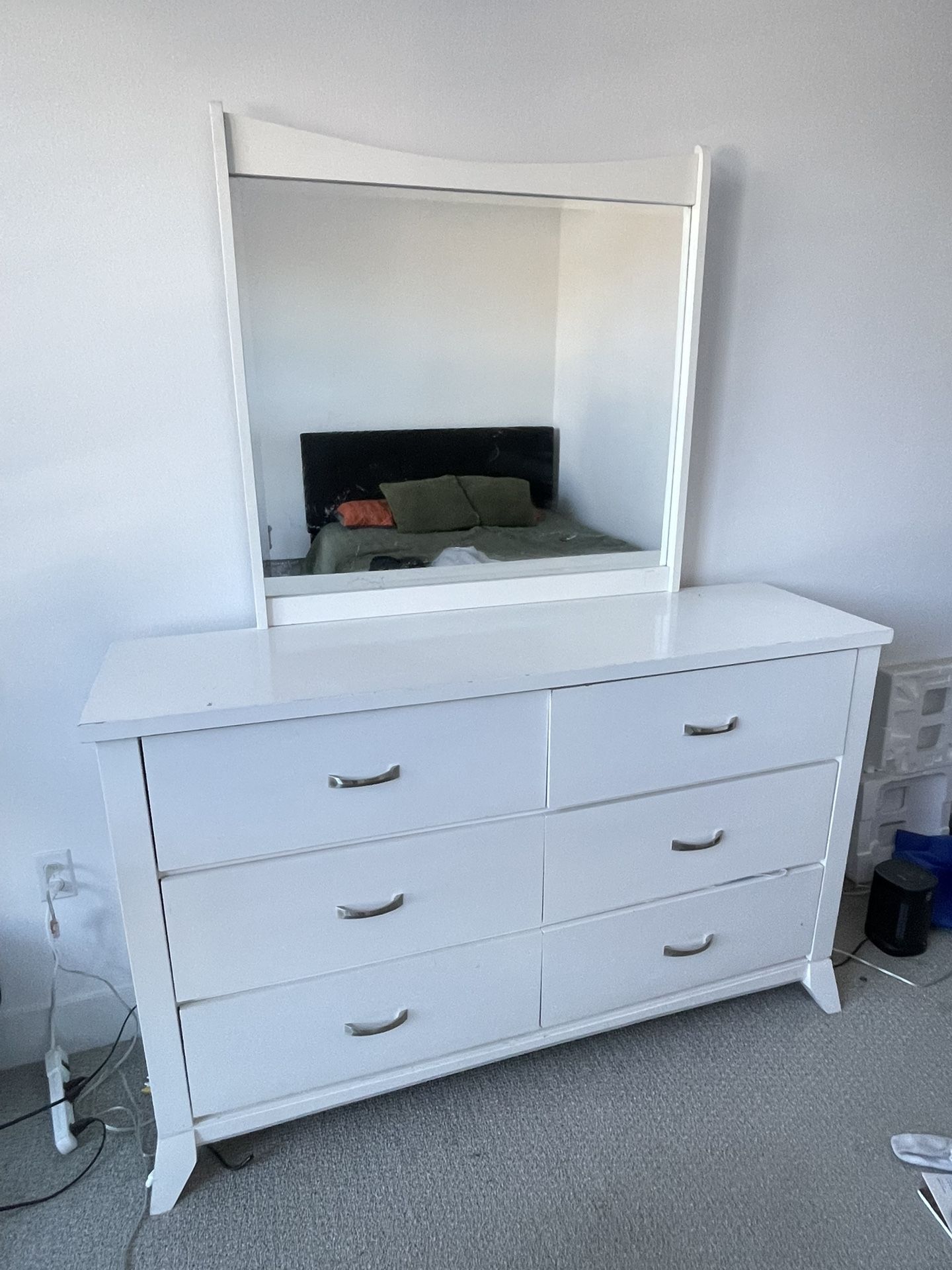 White Dresser Mirror 6 Drawers 