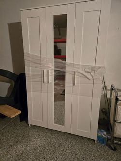 White 3-Door Wardrobe with Mirror