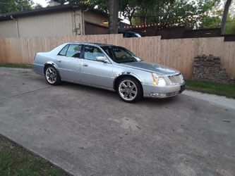 2011 Cadillac DTS