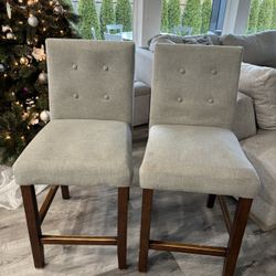 24 inch bar stools (2)