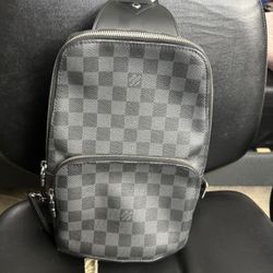 Lv Men’s Sidebag 