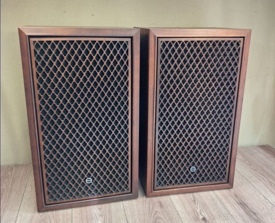 Vintage Sansui SP-200 Wood Floor Speakers * Classic Beauties!
