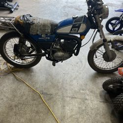 1975 Yamaha Dt175