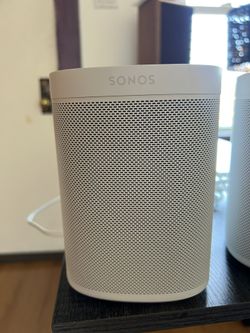 2 X  Sonos One (Gen 2) 