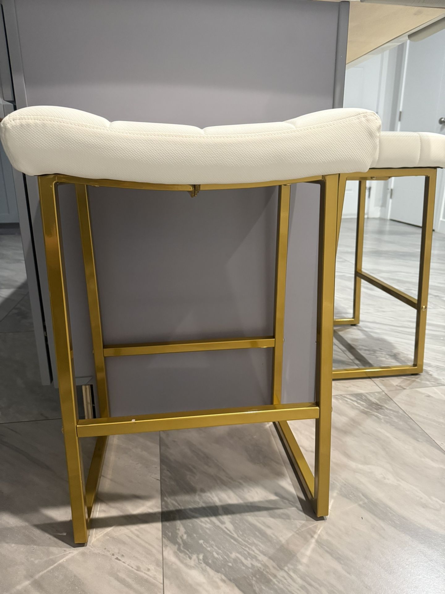 Backless Bar Stools