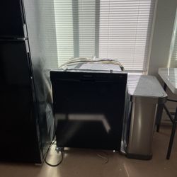 Frigidaire dishwasher- Black- Today Only
